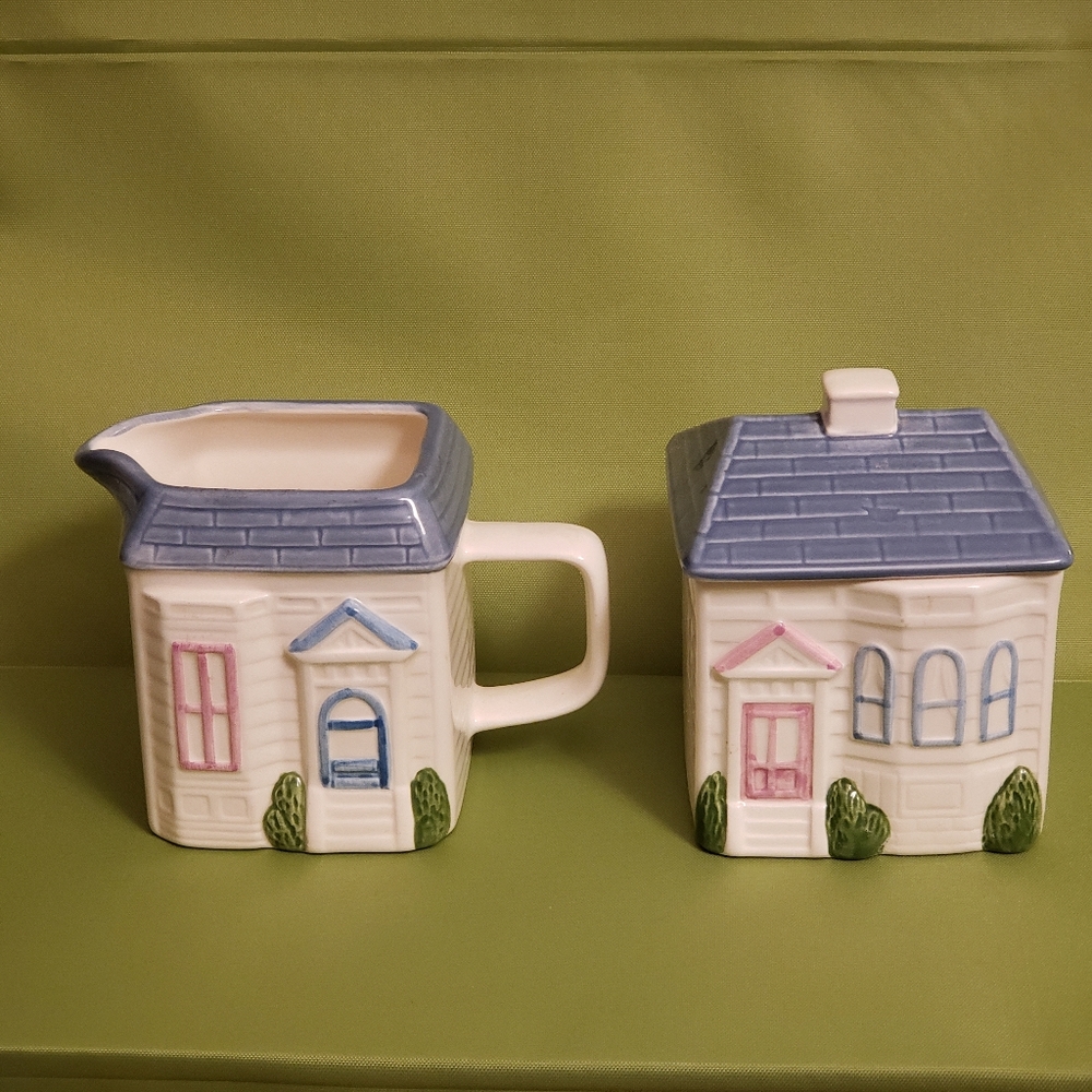 Victorian House Sugar & Creamer Set - Made in Mexico